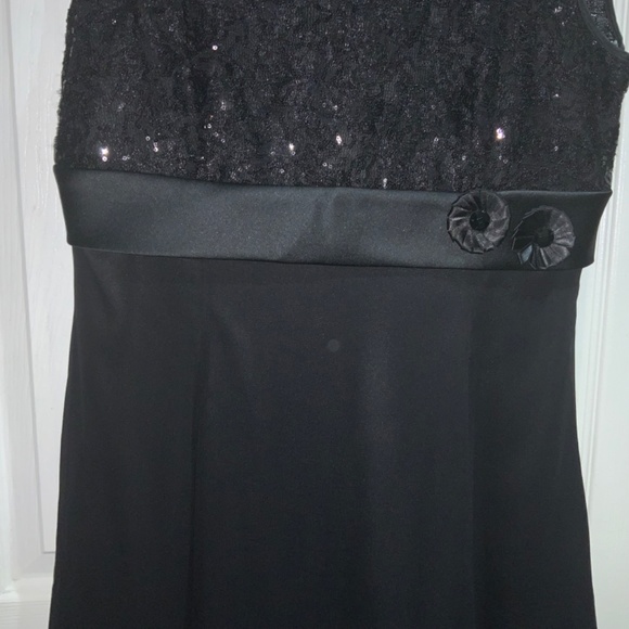 Tahari ASL fit & flare black cocktail dress Sz 12 satin waist sequin lace - Picture 2 of 8